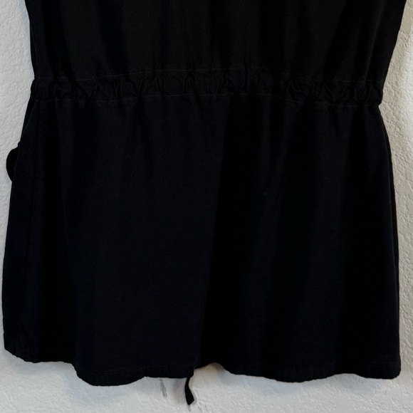 Smart Set Black Button & Cinch Waist Tie Front Sleeveless Lightweight Shirt Top - Picture 4 of 12